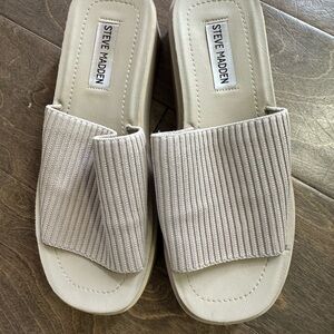 Steve Madden Women's Beige Platform Slides